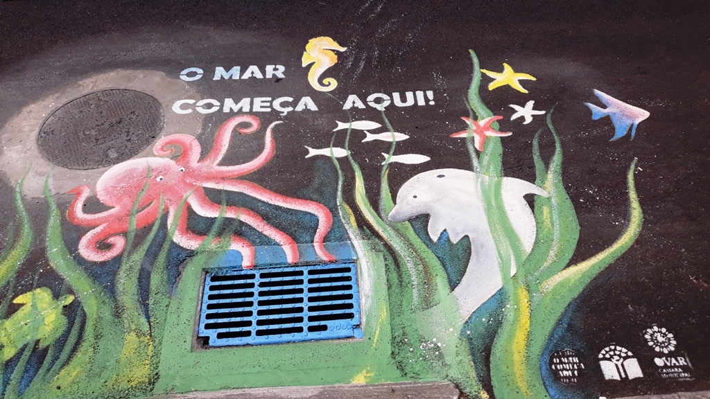 Foto final tirada no portão sul da escola E. B. António Dias Simões - Ovar